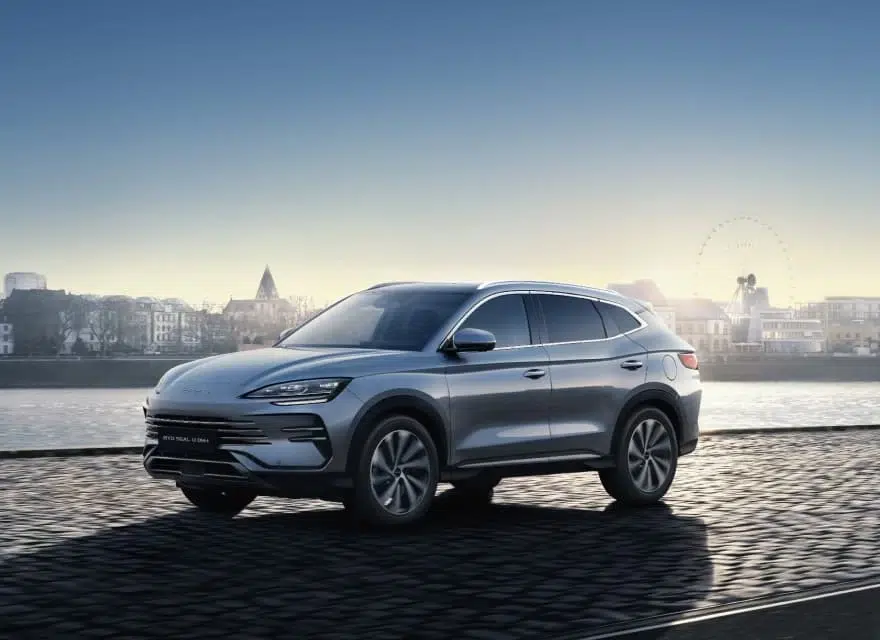 BYD Seal U DM-i SUV gris 